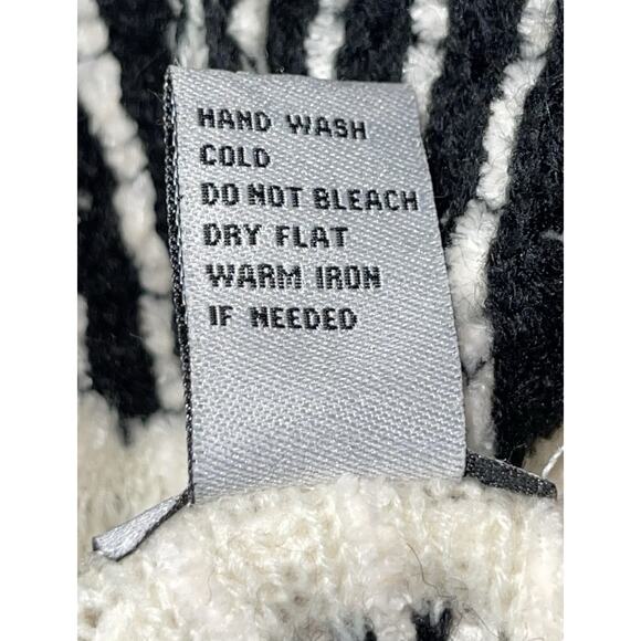 Rain + Rose Hooded‎ Sweater Women’s Size Large - Picture 9 of 9